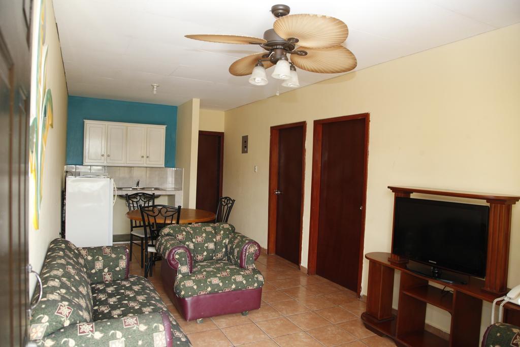 Apart Hotel Pico Bonito La Ceiba Chambre photo