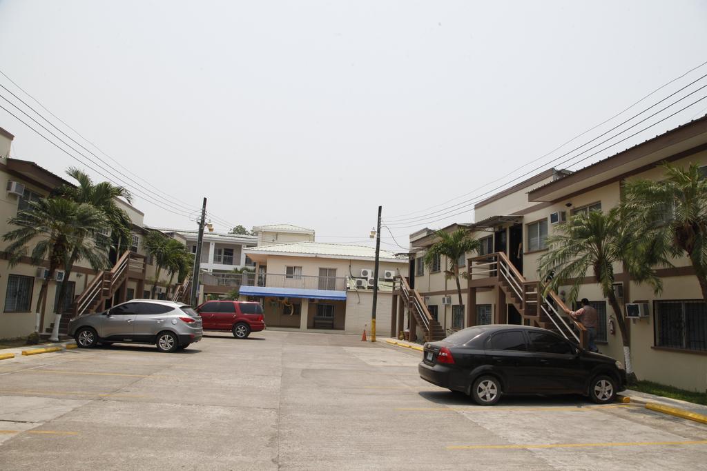 Apart Hotel Pico Bonito La Ceiba Chambre photo