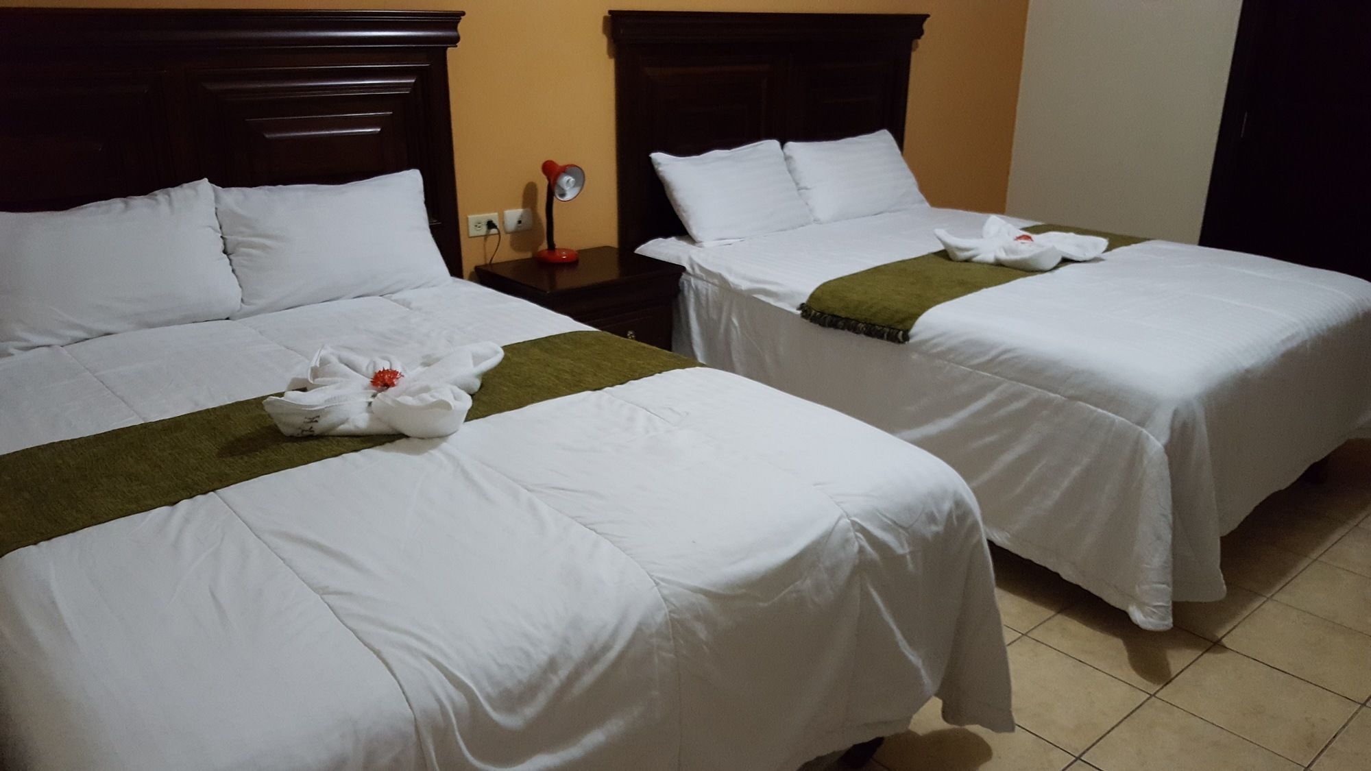 Apart Hotel Pico Bonito La Ceiba Extérieur photo